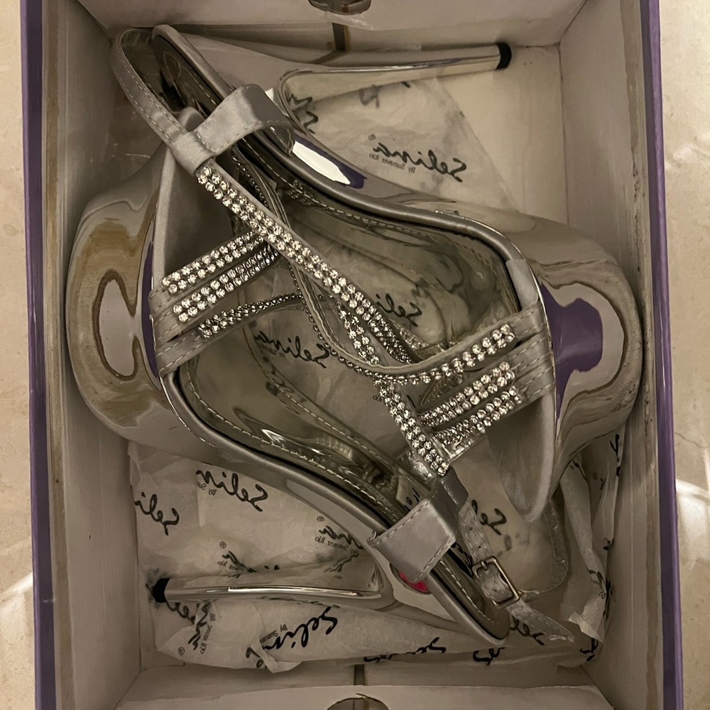 Silver Rhinestone Platformed Heels - Picture 3 of 4